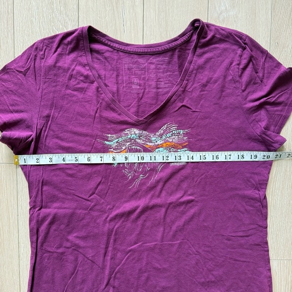 Patagonia Purple V-Neck Women’s Top Size Large - Picture 3 of 7